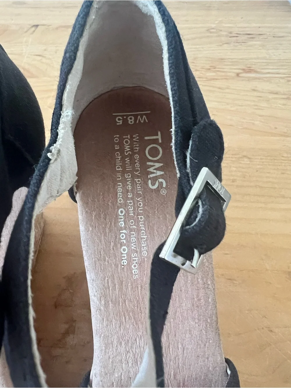 TOMS‎ Black Cork Wedge Sandals Womens 8.5 Ankle Strap Platform Shoes Bohemian